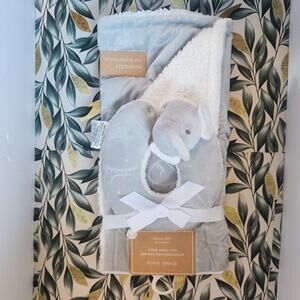 Dream Trails Embossed Baby Blanket with travel pillow